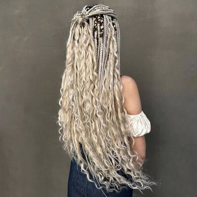 //cdn.optipic.io/site-102379/blog/pleteniya/dlya-zhenshchin/stil-bokho-boho-v-dredakh-kosakh-i-kudryakh/photo_2026-02-20_14-52-34 (1).jpg