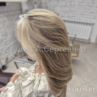 //cdn.optipic.io/site-102379/blog/okrashivaniya/aktsentnye-pryadi-u-litsa/photo_2025-11-05_18-36-36.jpg
