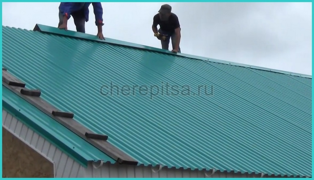 Монтаж кровли из профнастила
