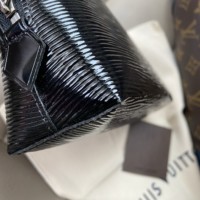 Косметичка Louis Vuitton Epi Electric