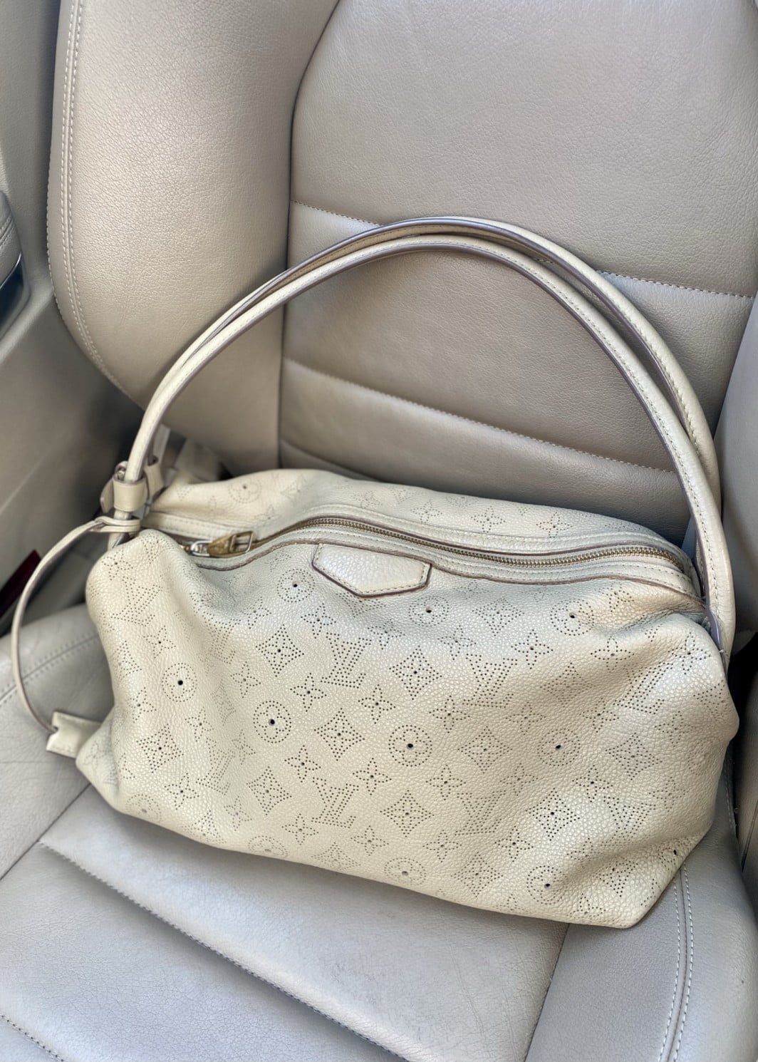 Сумка Louis Vuitton LockMe Tote Marine Rouge