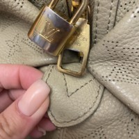 Louis Vuitton сумка Galatea Mahina MM