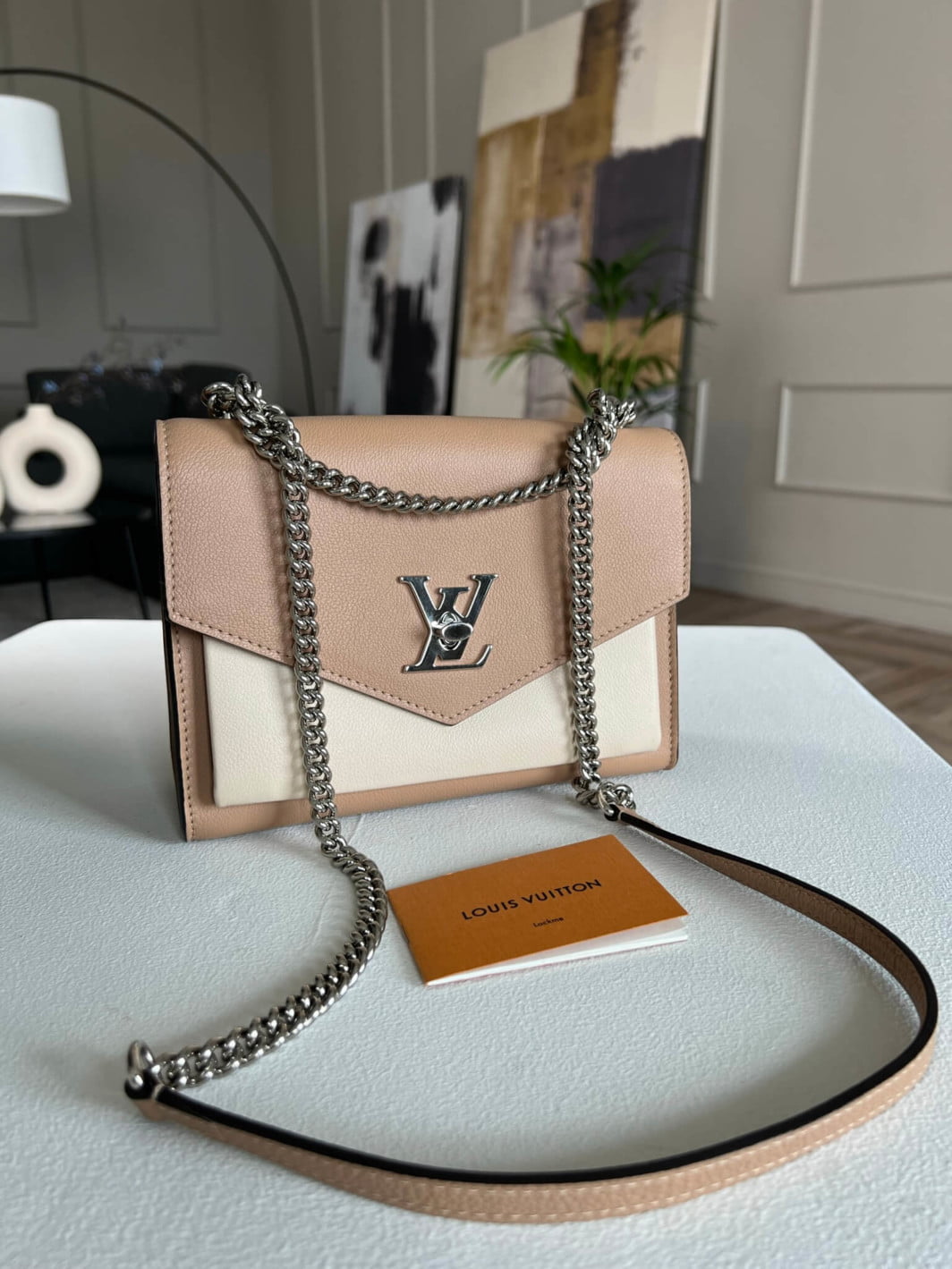 Louis Vuitton сумка-клатч LockMe Chain