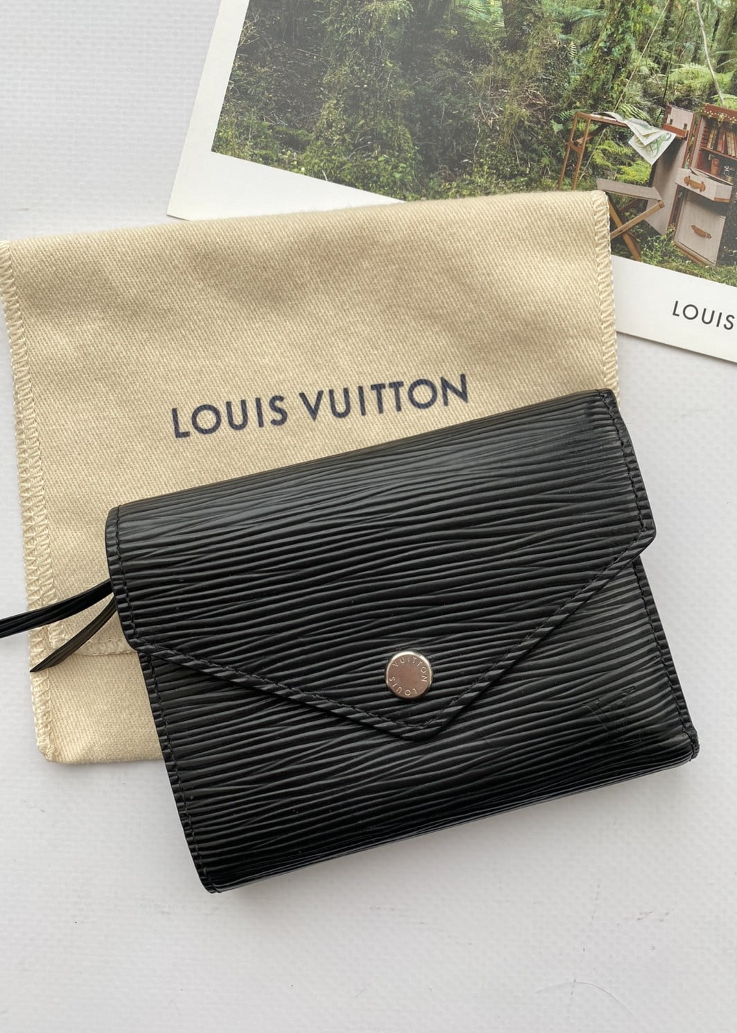 Кошелек Louis Vuitton Sobe Vernis Green