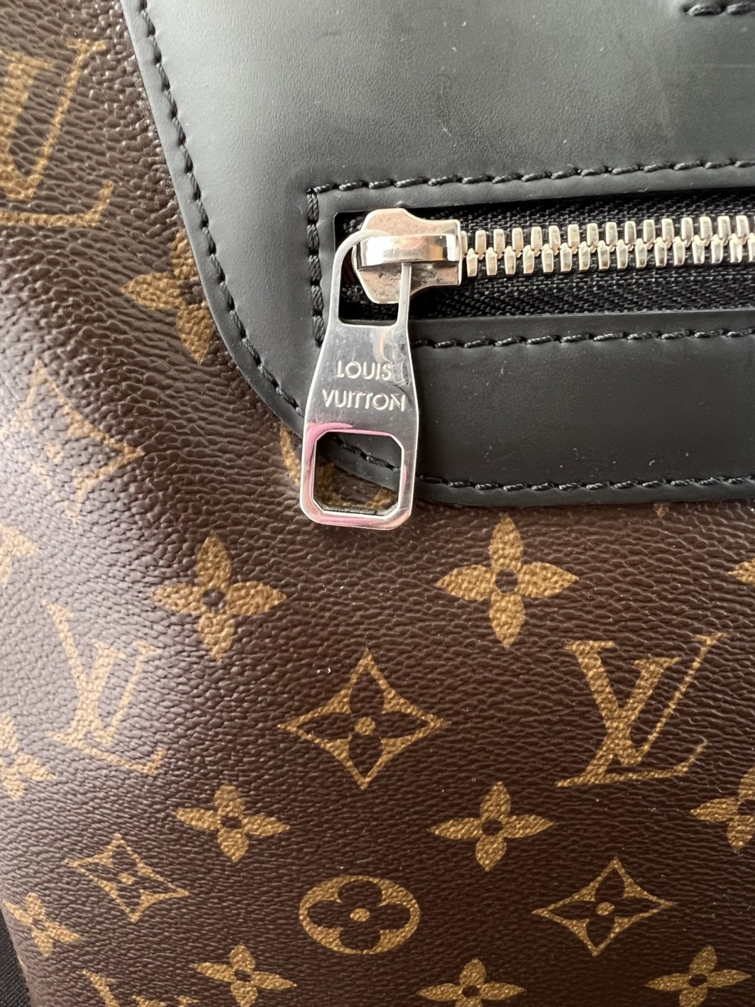 Louis Vuitton портфель Porte Documents Jour Macassar