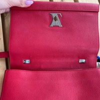 Louis Vuitton сумка LockMe II Rubis