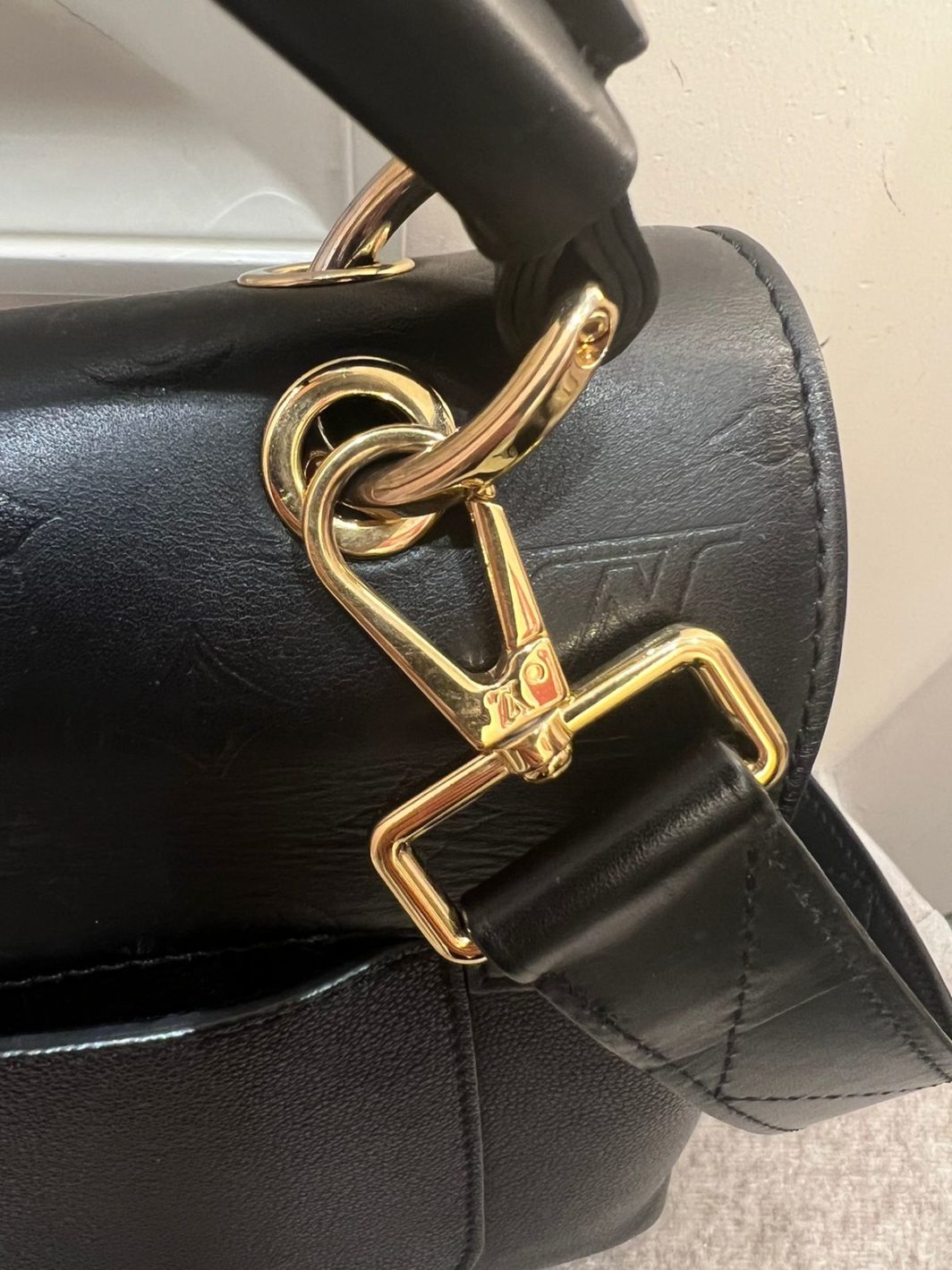 Сумка Louis Vuitton Very One handle