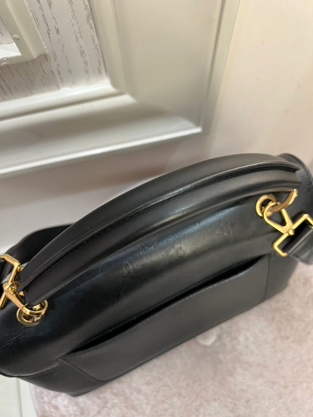 Сумка Louis Vuitton Very One handle