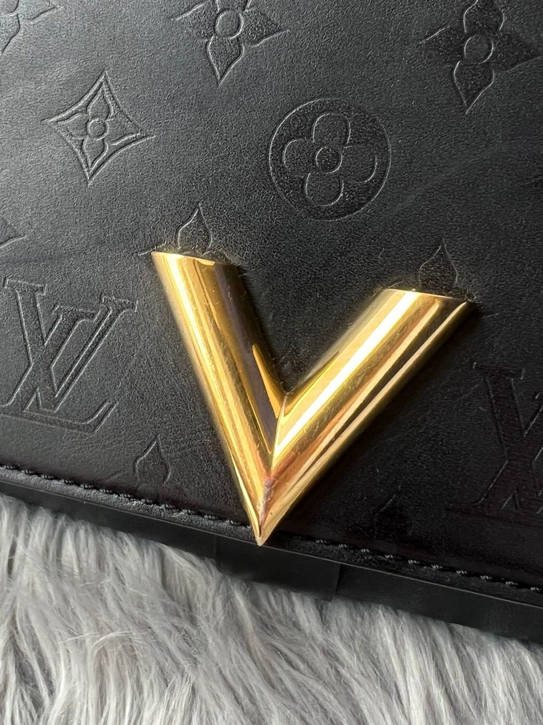 Сумка Louis Vuitton Very One handle