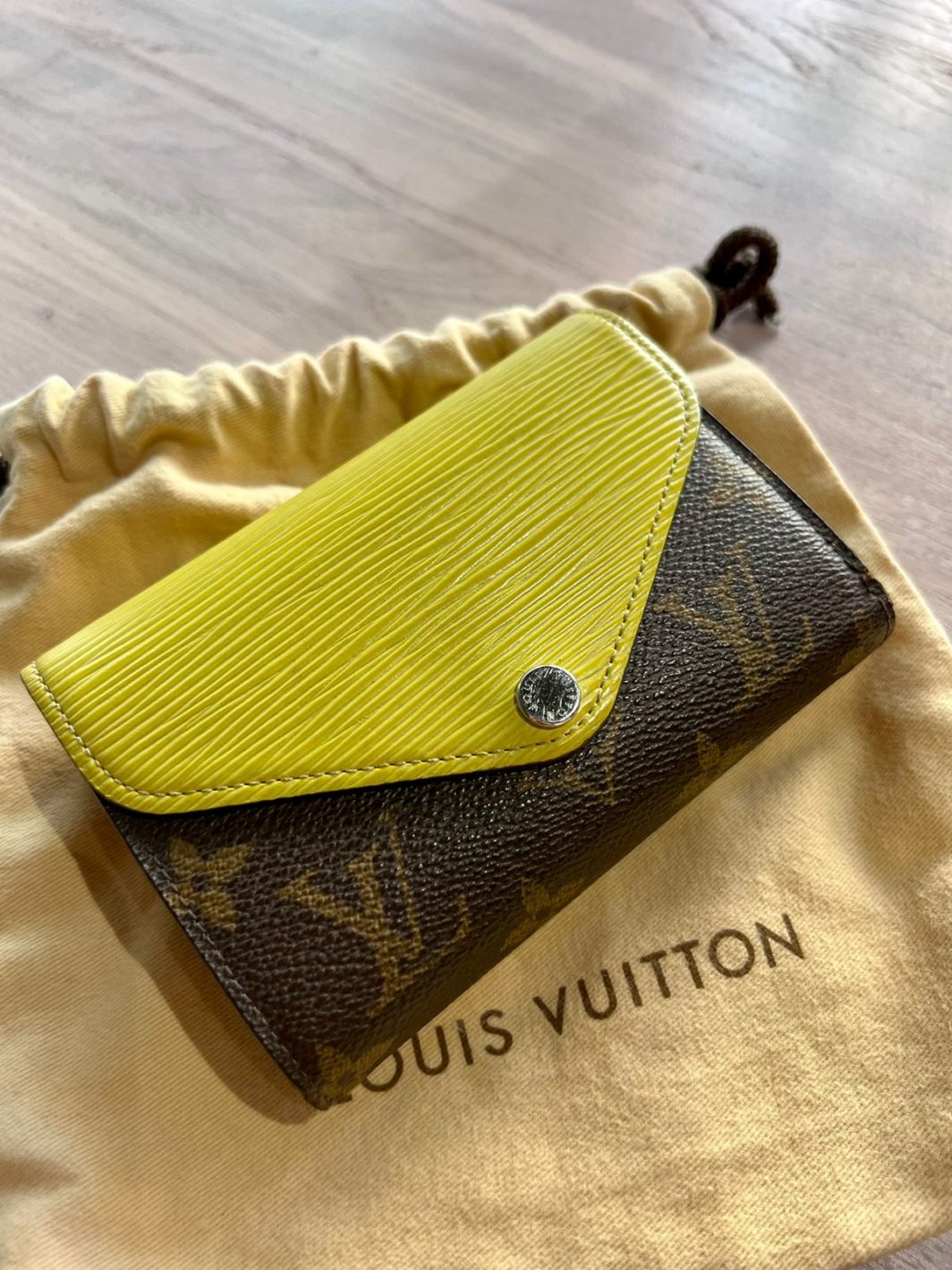 Louis Vuitton кошелек Mary-Lou Compact