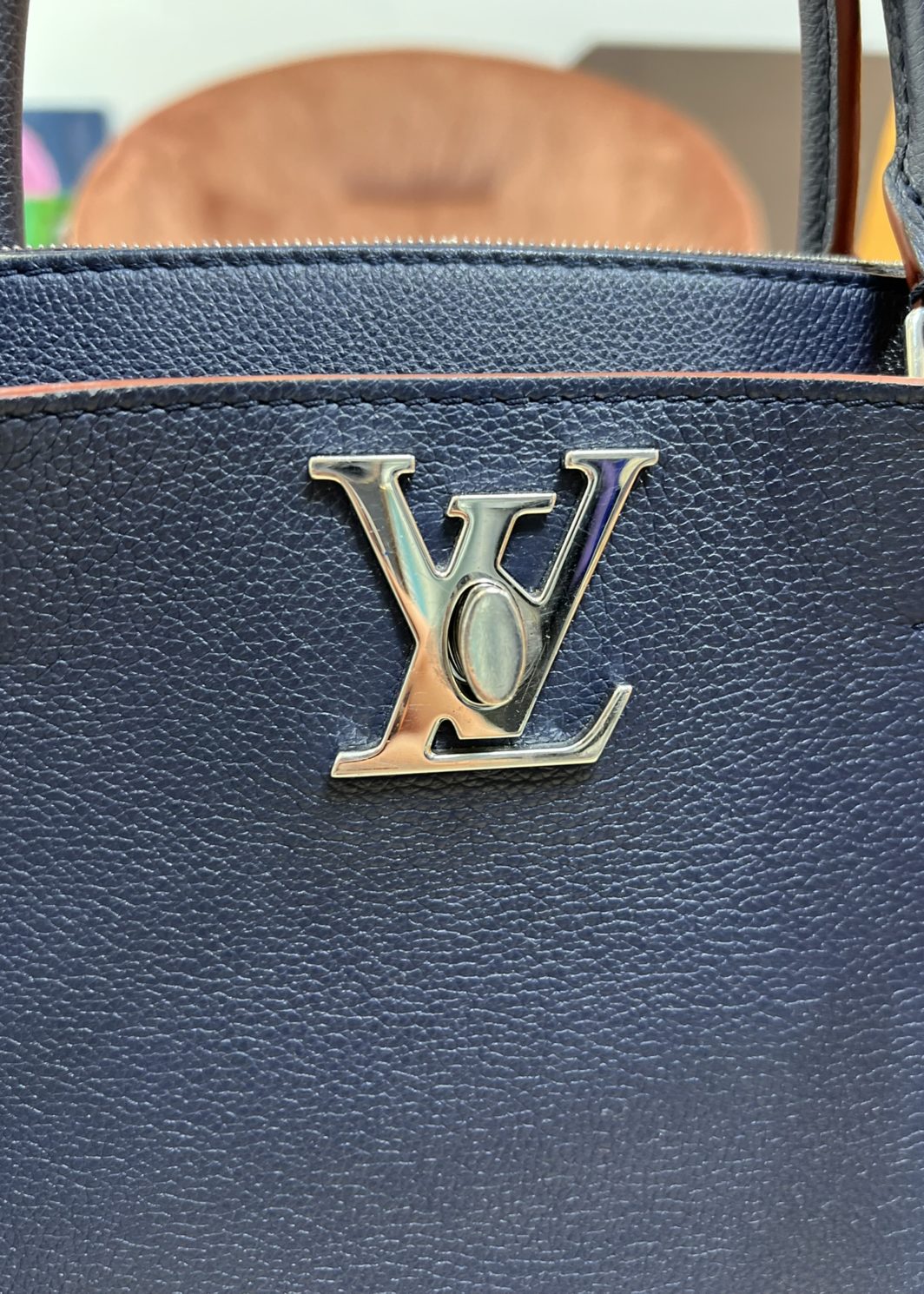 Louis Vuitton сумка LockMe Tote