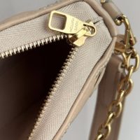 Клатч Louis Vuitton Troca Pochette