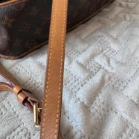 Сумка Louis Vuitton Menilmontant MM 