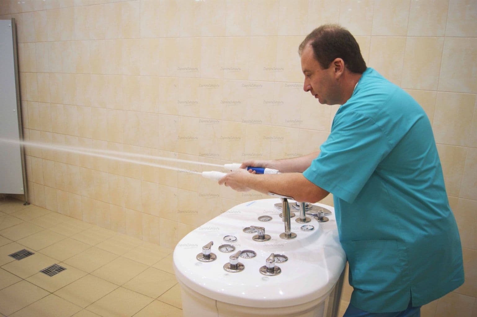 Кафедра водолечебная "Вуокса" (модель "Экстра") картинки Physiotechnica ВУОКСА-ЭКСТРА