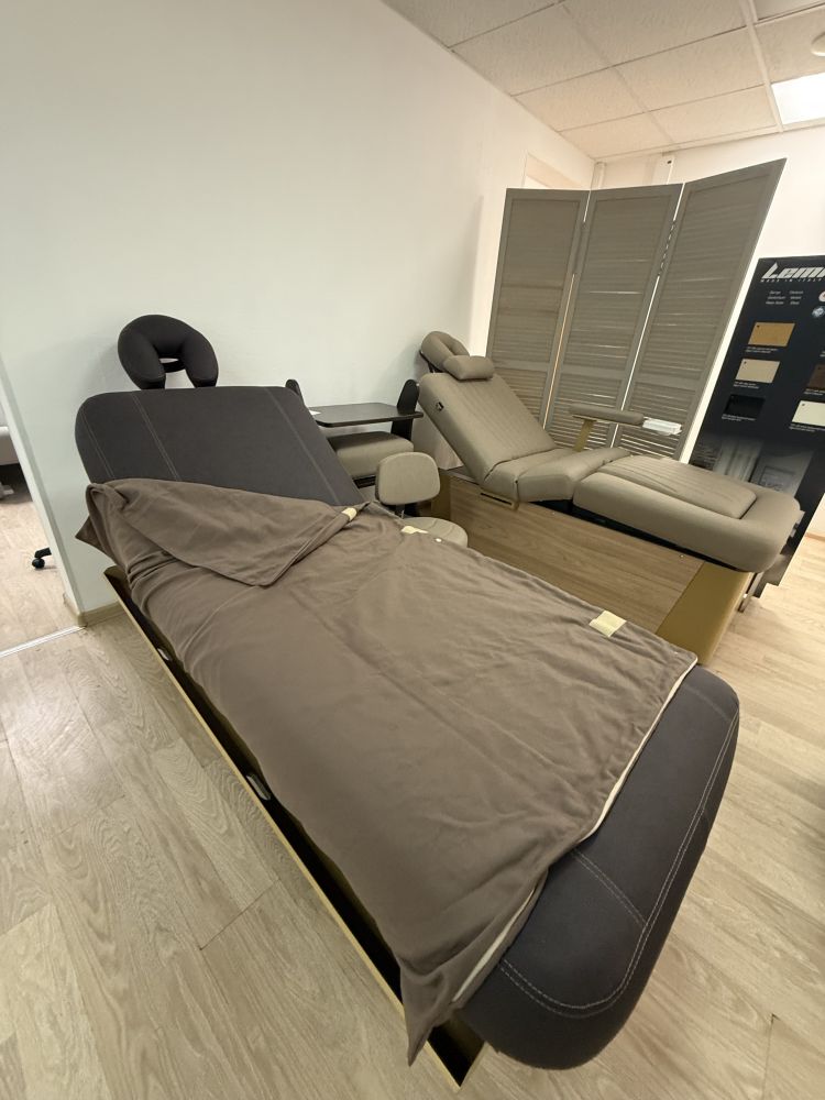 При покупки виброакустической кушетки ThermoSoft-V из наличия + стул в подарок фото