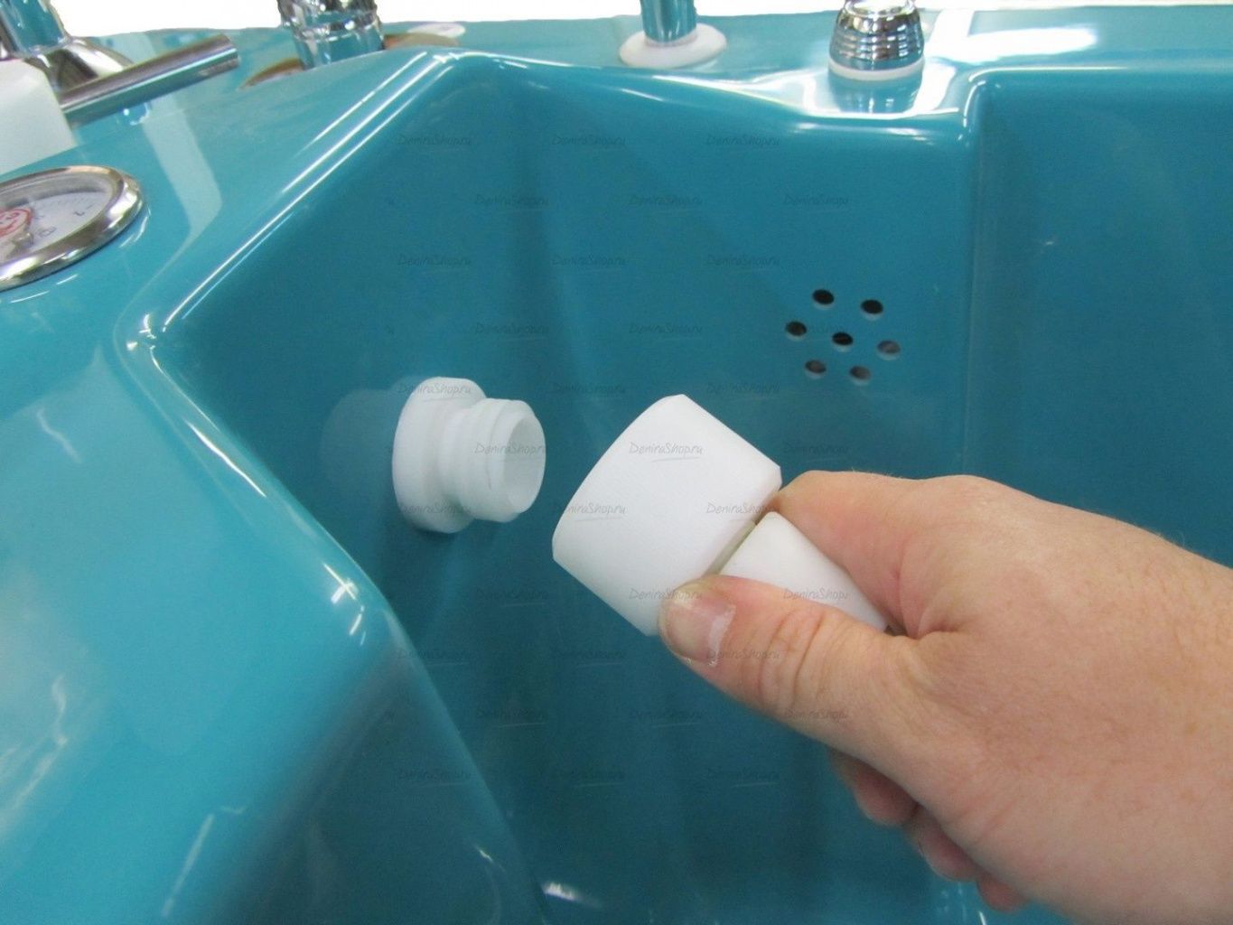 Ванна водолечебная «Атланта» для подводного душ-массажа (1200/800 л.)  Physiotechnica