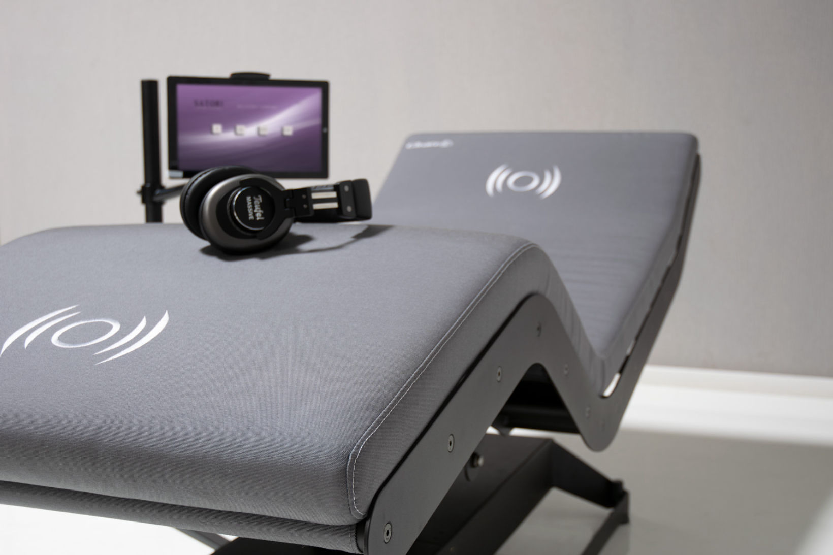 Шезлонг RLX Satori Wellness Lounger картинки Gharieni RLX Satori