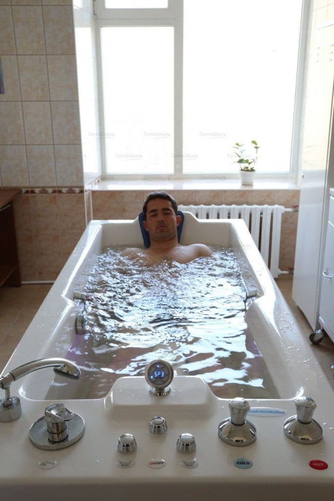 Ванна водолечебная «Оккервиль» гидро/аэромассажная (с пультом управления) (350/300 л)  Physiotechnica