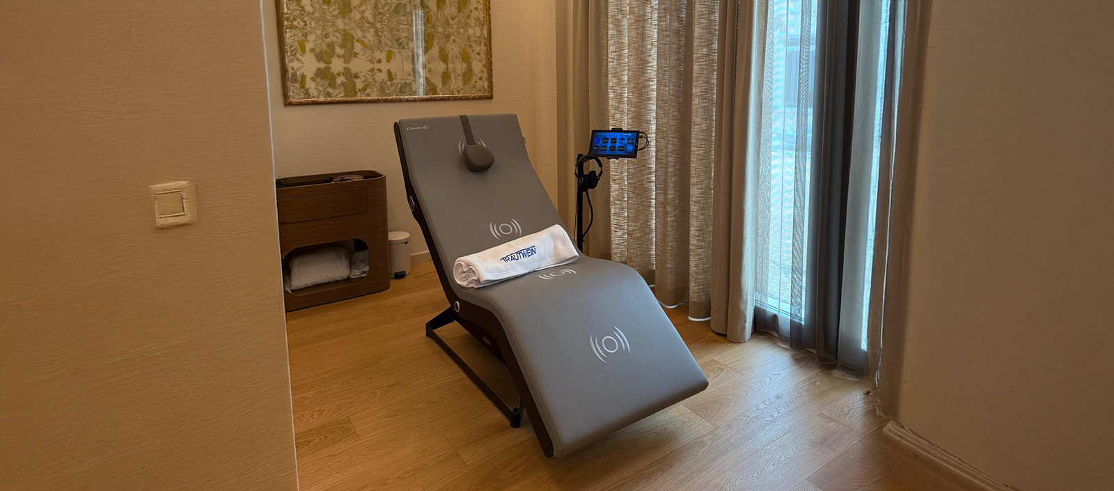 Шезлонг RLX Satori Wellness Lounger картинки Gharieni RLX Satori