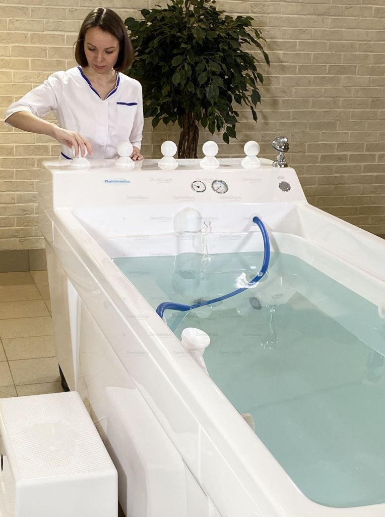 Ванна водолечебная «Гольфстрим» для подводного душ-массажа  Physiotechnica