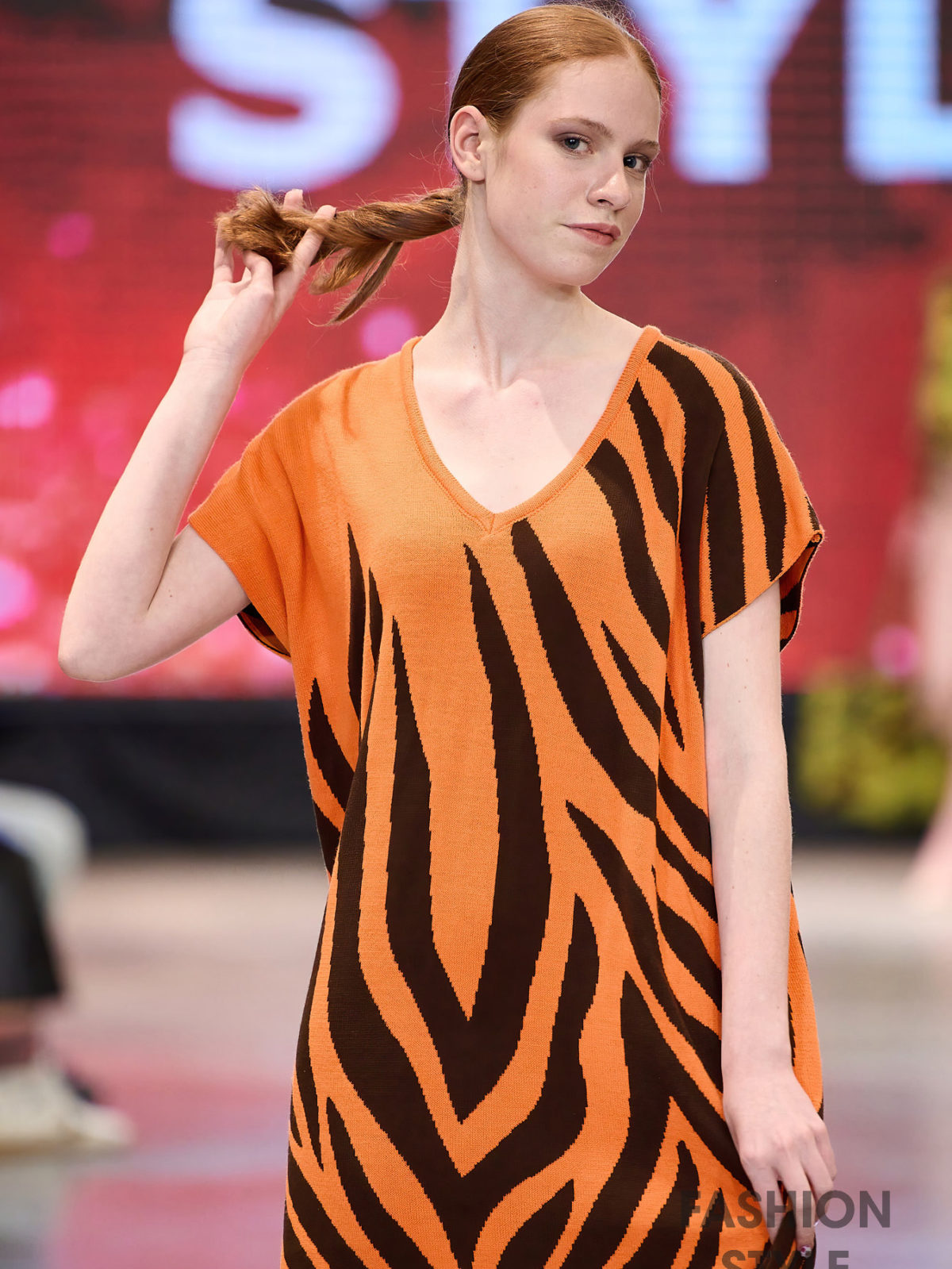 Вязаное платье Tiger - оранжевое 3