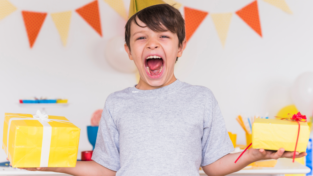Что подарить мальчику на 9 лет? Подборка из 48 лучших идей для подарка