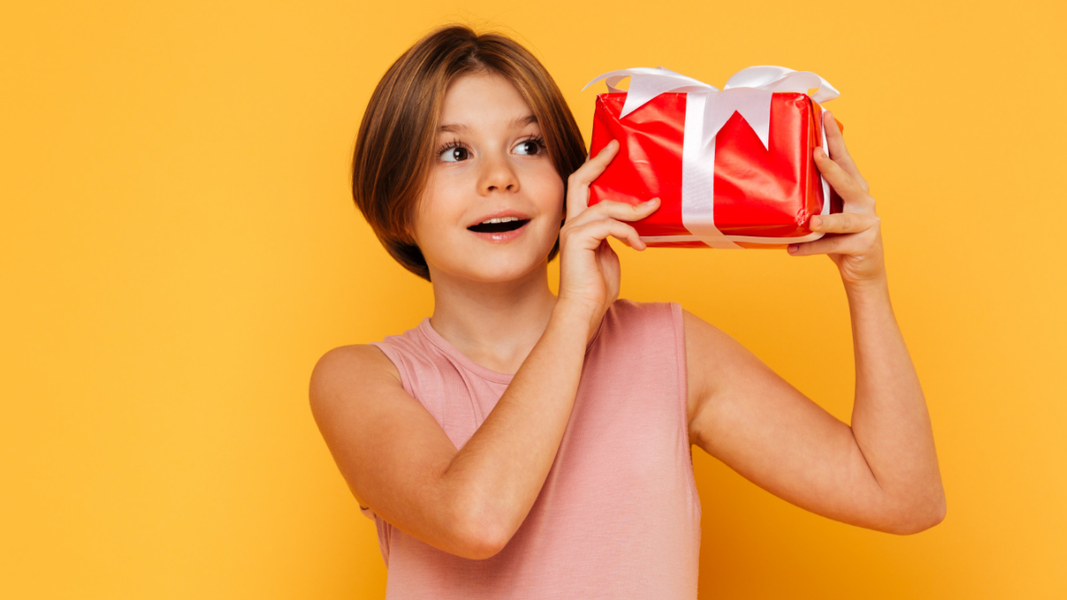 Что подарить девочке на 10 лет? ТОП-30 лучших идей для подарка