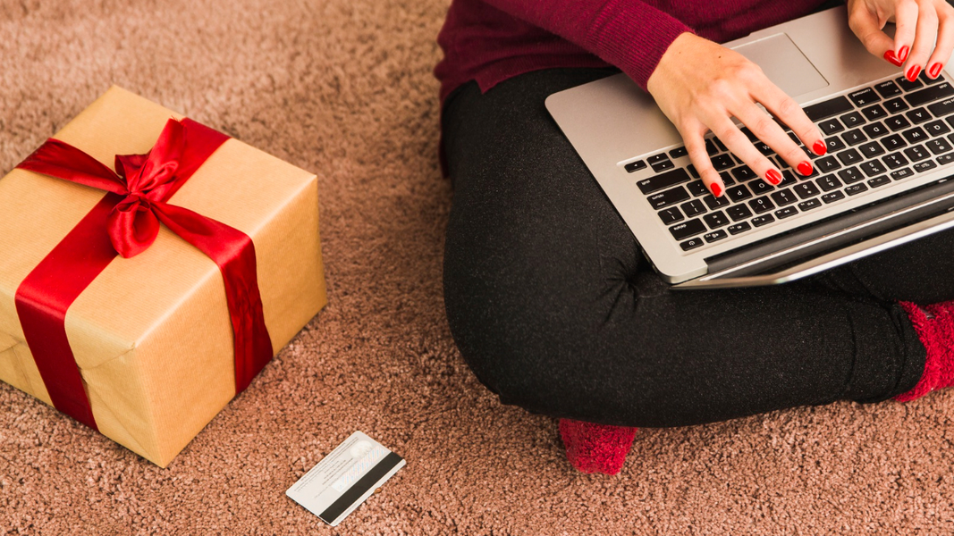 Что подарить интернет другу? 30 посылок и виртуальных подарков