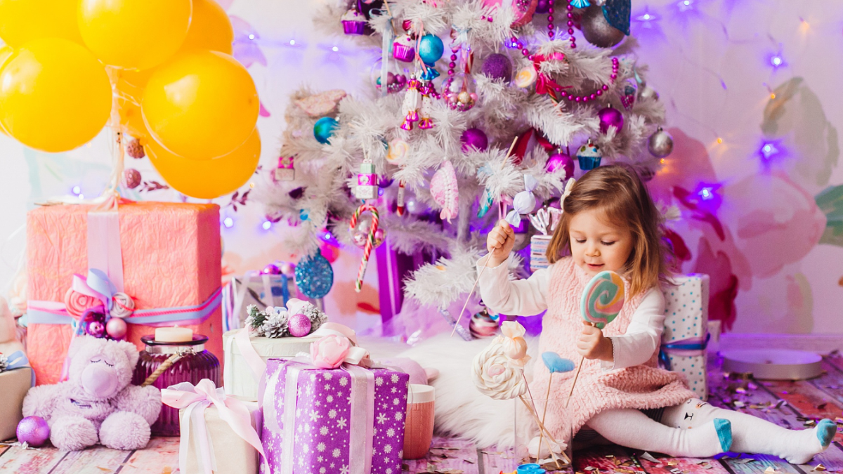 Что подарить дочке на 1 годик? 36 самых лучших подарков