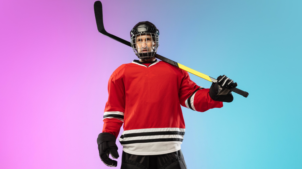 Что подарить хоккеисту на день рождения? 33 подходящих идей для подарка