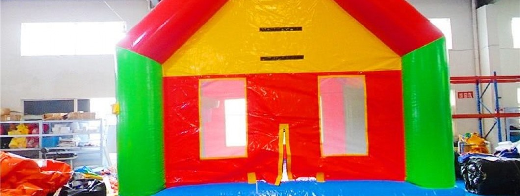 What Are the Cost Factors for Inflatable Castles?