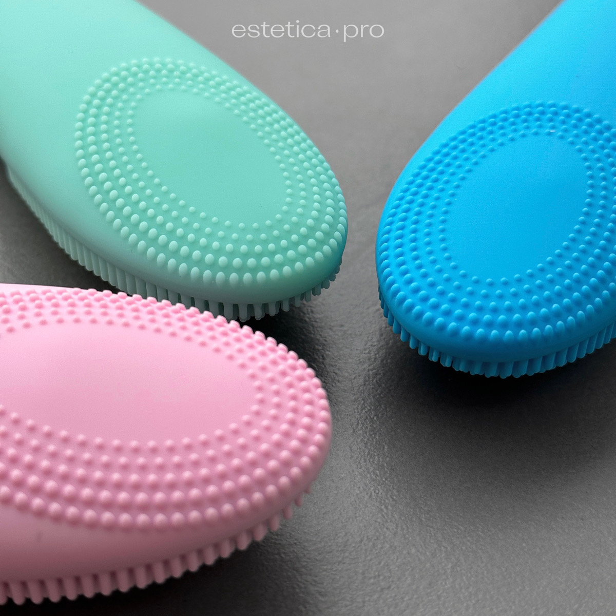 Щеточка для очистки и антивозрастного SPA-массажа OLZORI F-Clean Pink