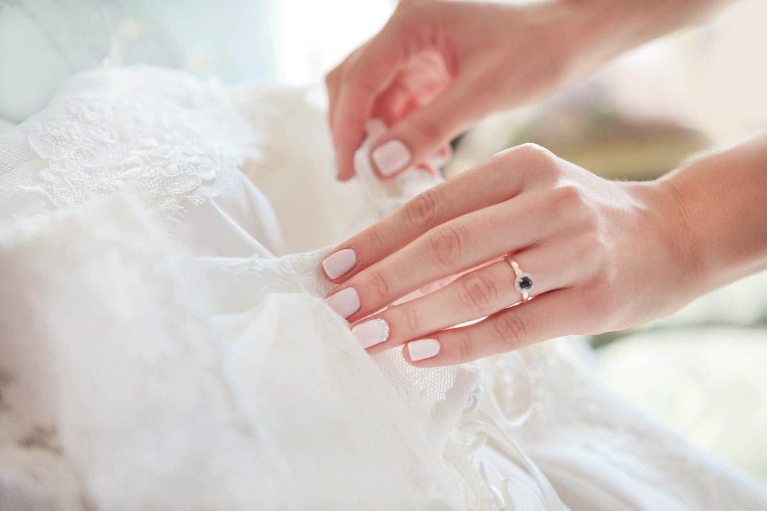 Идеи свадебного маникюра на короткие и длинные ногти 2019 – 2020