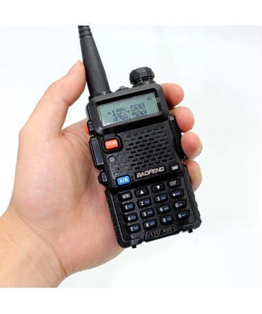 Baofeng UV-5R 5 Ватт c гарнитурой                           VHF (136—174 МГц) и UHF (400-520 МГц) 