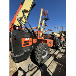 2016 10042 SkyTrak Telehandler