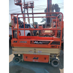 JLG Scissor Lift 1930ES