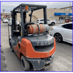 2015 Toyota Warehouse Forklift 5000 Pound