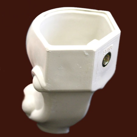 Монтажные отверстия для крепления мебельной опоры из пластика SY 1105.