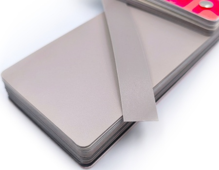 Кромочная лента ПВХ 1*19 мм BR988 с плитой ЛДСП 16 мм кубанит серый.