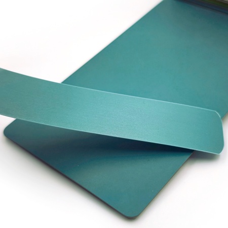 Кромочная лента ПВХ 0,4*19 мм BR779 с плитой ЛДСП 16 мм бензин.