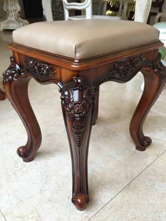 Комплект из ABS-пластика SY 33005 для пуфика - пример использования.