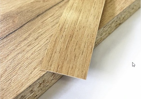 Кромочная лента ПВХ 0,4*19 мм PV220 с плитой ЛДСП 16 мм дуб вотан.