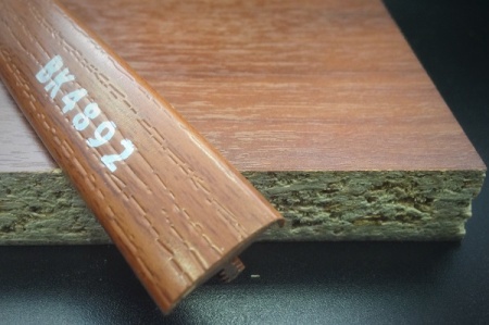 Врезной профиль ПВХ 017B BK4892 с плитой ЛДСП.