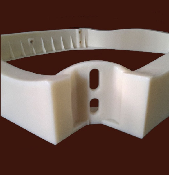 Отверстия для крепления царги для стула SY 18161 и мебельных опор из пластика.