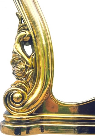 Рама для зеркала из пластика SY 55001 с металлизированным покрытием.