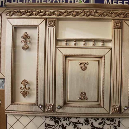 Декоративный элемент SY 0535-1 на мебельном фасаде - пример использования.