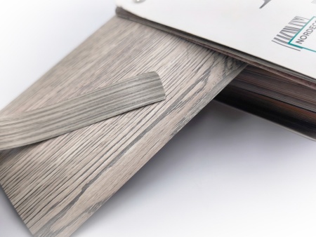 Кромочная лента ПВХ 1,8*25 мм BR222 с плитой ЛДСП 22 мм дуб апрельский нордик.