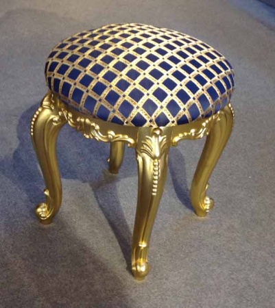 Комплект из ABS-пластика SY 33004 для пуфика - пример использования.