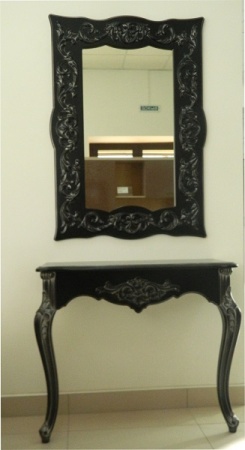 Декоративный элемент SY 1060 на мебели - пример использования. Декорирование консольного столика.