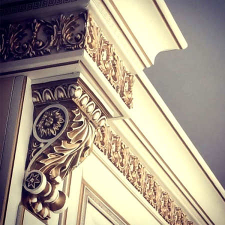 Декоративный кронштейн SY 18019 для мебели - пример использования.